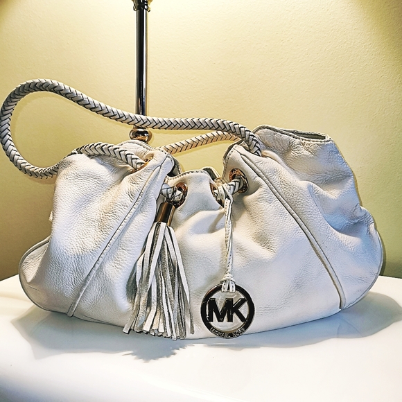 Michael Kors Handbags - Michael Kors Michael Kors Astor Bag cream